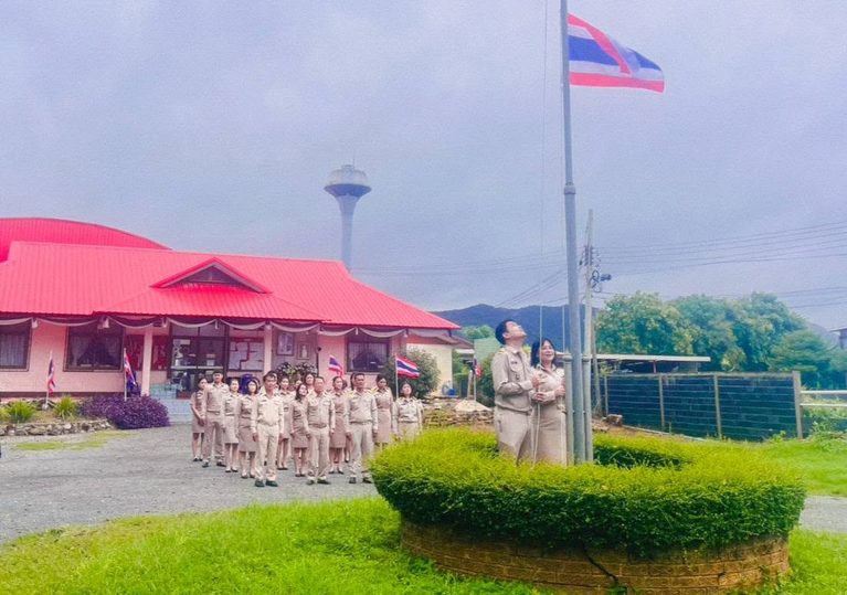 28 กันยายน วันพระราชทานธงชาติไทย